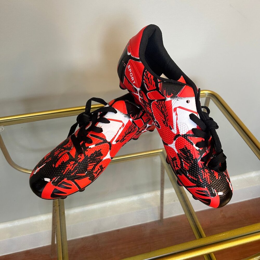 SIMANLAN Kids Soccer Cleats Youth Professional Spikes Soccer Shoes Boys